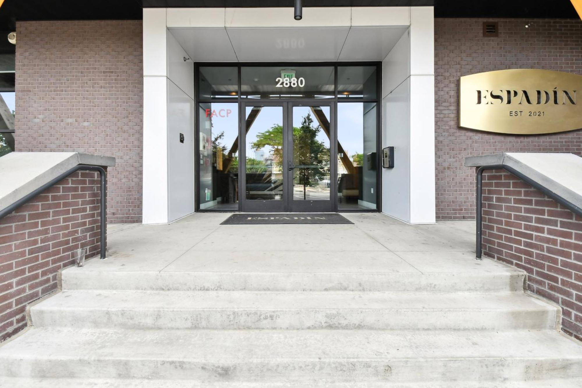 Views - Luxe Loft - Zuni Lofts *