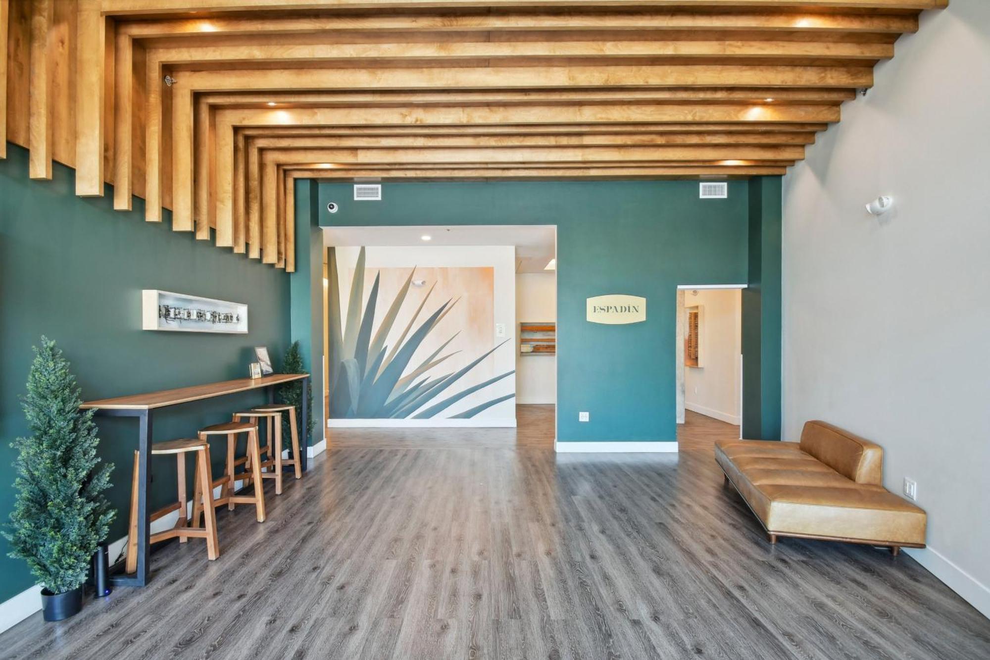 Holiday home Views - Luxe Loft - Zuni Lofts